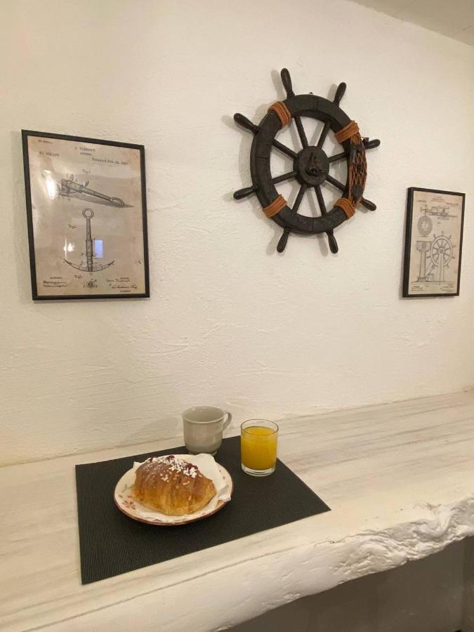 شقة La Stiva In Centro Storico نابولي المظهر الخارجي الصورة